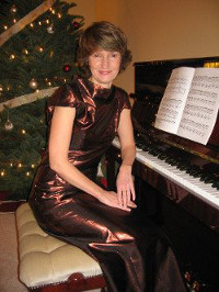 Tanya Otto and piano at Above Piano Lessons Studio in Clearview, WA